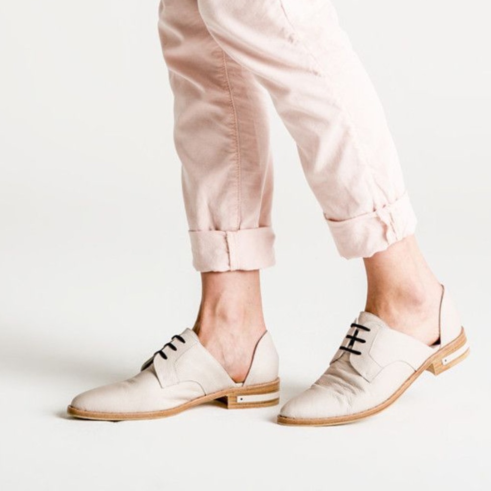Freda Salvador D'Orsay Wit Oxford